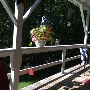 Meet your Posher, Leslie